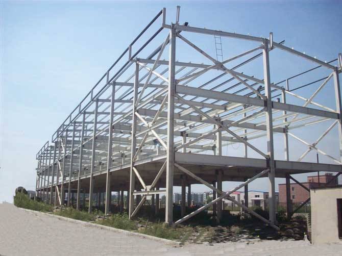 冷水江网架加工之眼跳岩对管桁架的影响